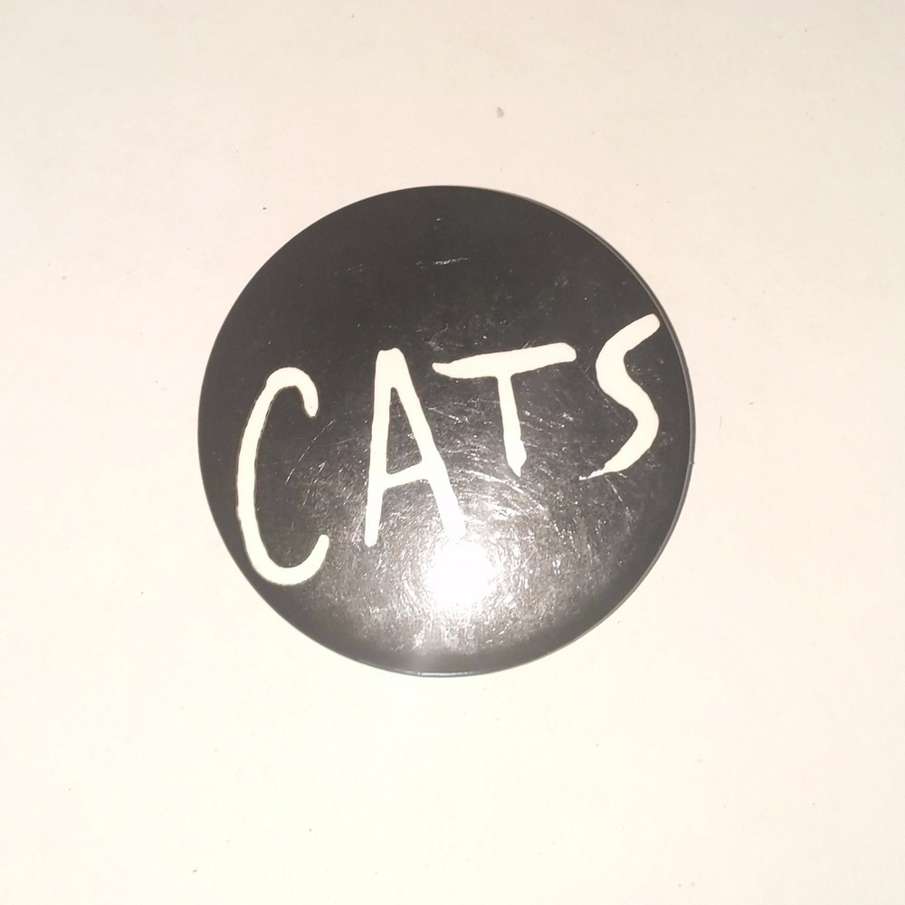 Cats The Musical RARE Souvenir pin original 1981